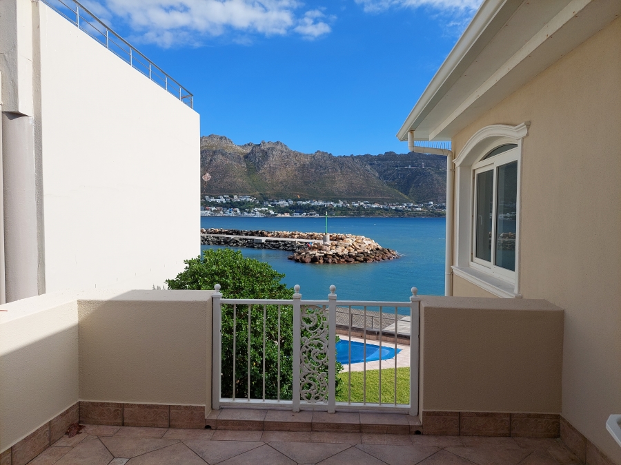 3 Bedroom Property for Sale in Harbour Island Western Cape